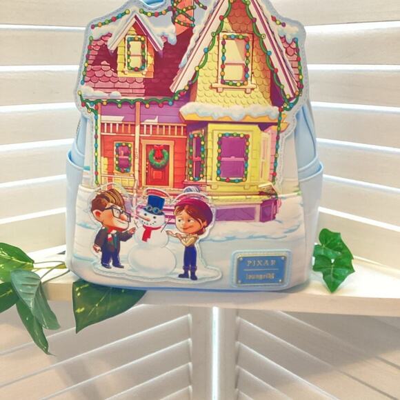 DISNEY PIXAR "UP" CHRISTMAS LIGHT UP HOLIDAY HOUSE BACK PACK - Picture 3 of 7